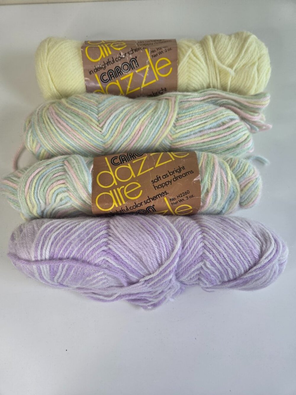 Vtg Caron Dazzle Aire Yarn Bundle Skeins Baby Rainbow Pastel Colors 4-Ply Blend